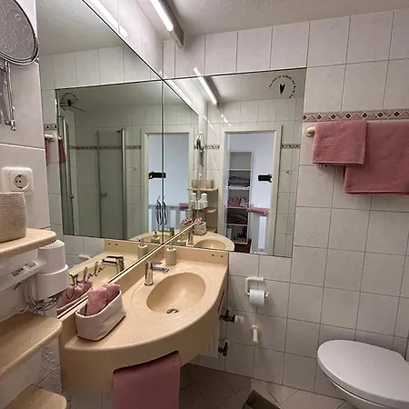 Heinrich Apartment